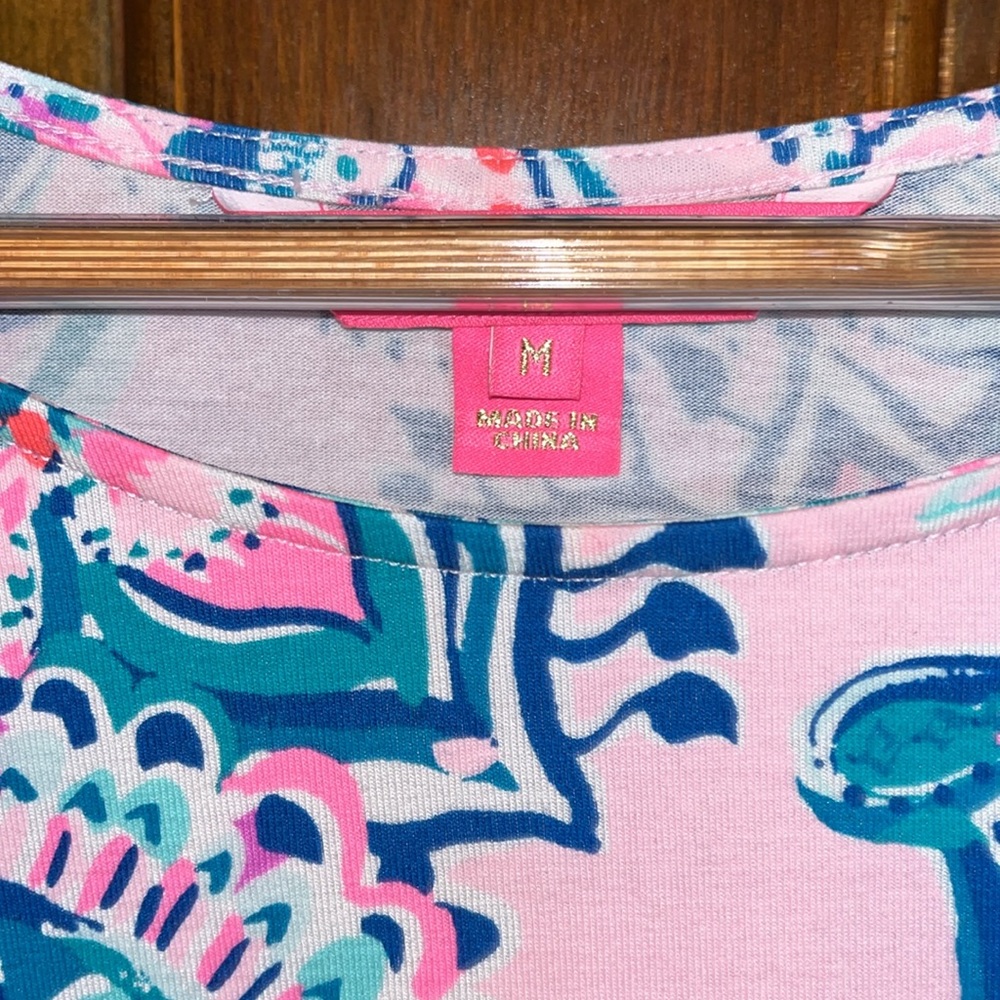 NWOT size medium. - Picture 2 of 4